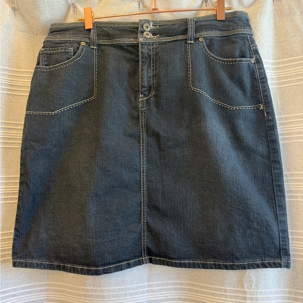 Christopher and Bank Jean skirt size 14